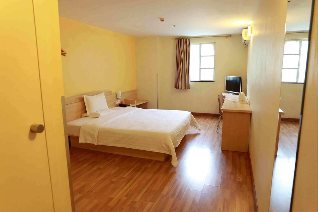 7Days Inn Chengdu North Railway Station Номер фото