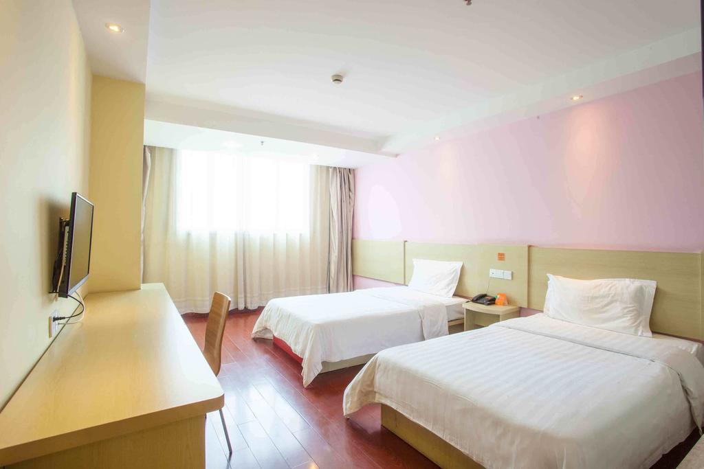 7Days Inn Chengdu North Railway Station Номер фото