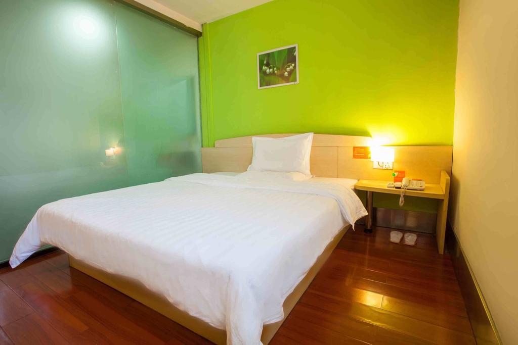 7Days Inn Chengdu North Railway Station Номер фото